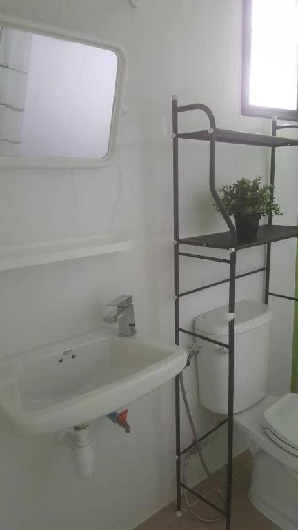 Oyo 75416 Rama3 Sunrise Hostel Bangkok Ngoại thất bức ảnh